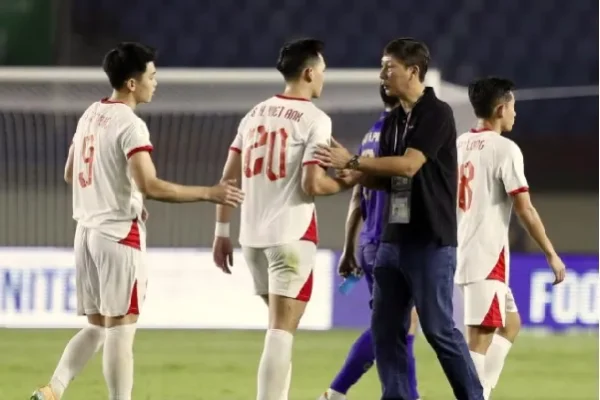 Đội tuyển Việt Nam có văng khỏi Top 100 FIFA khi thua Thái Lan?