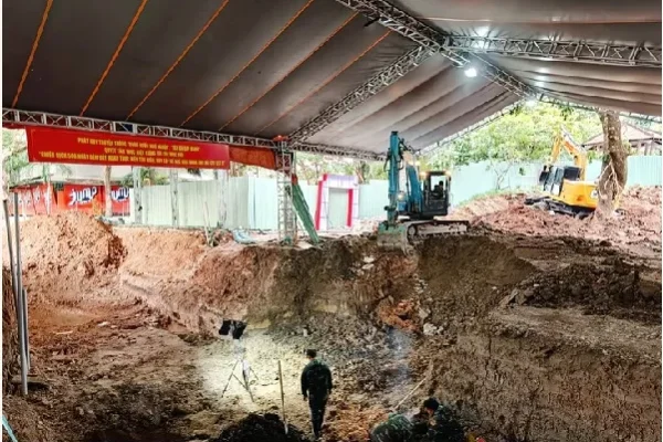 Phát hiện 4 hài cốt liệt sĩ, rãnh chôn số 2 tại khu A Lê Thị Riêng